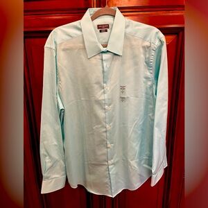 Van Heusen NWT. XL. Baby blue